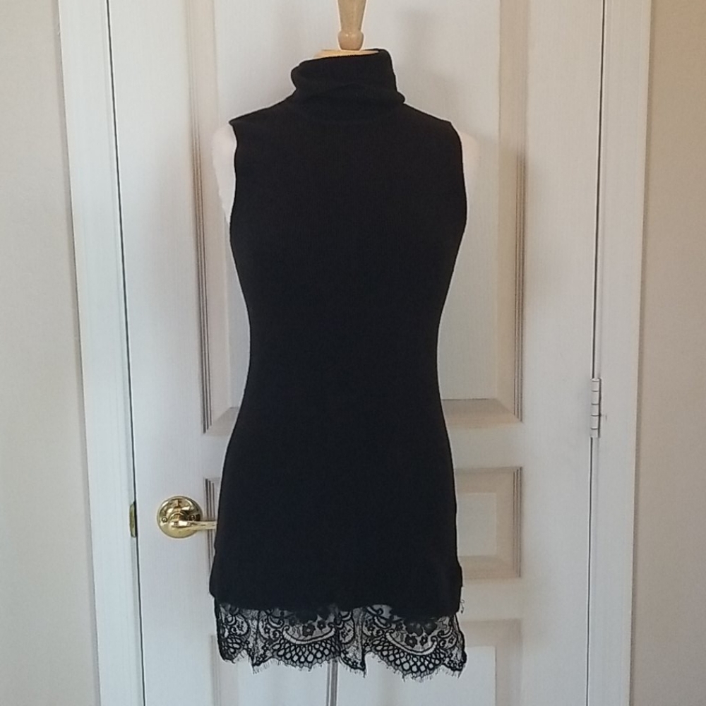 Apt. 9 Black Sleeveless Turtleneck Tunic with Lace Hem
